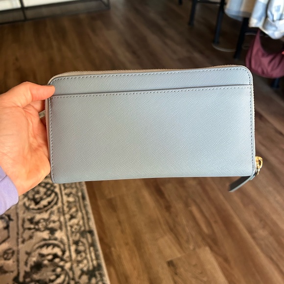 Kate Spade Light Blue Zip Wallet - Picture 2 of 3